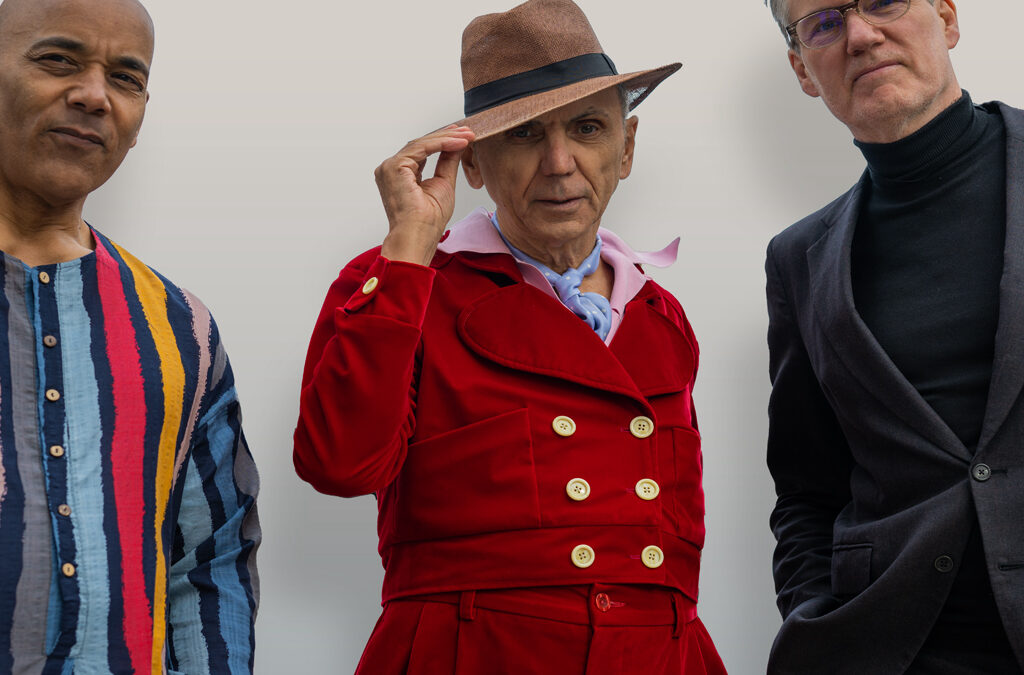 Dexys present The Feminine Divine live!